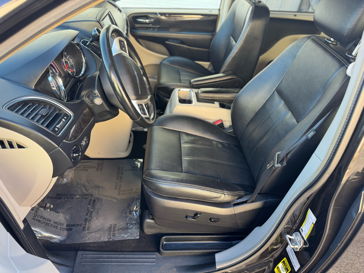 Chrysler Town & Country 4dr Wgn Touring 2016