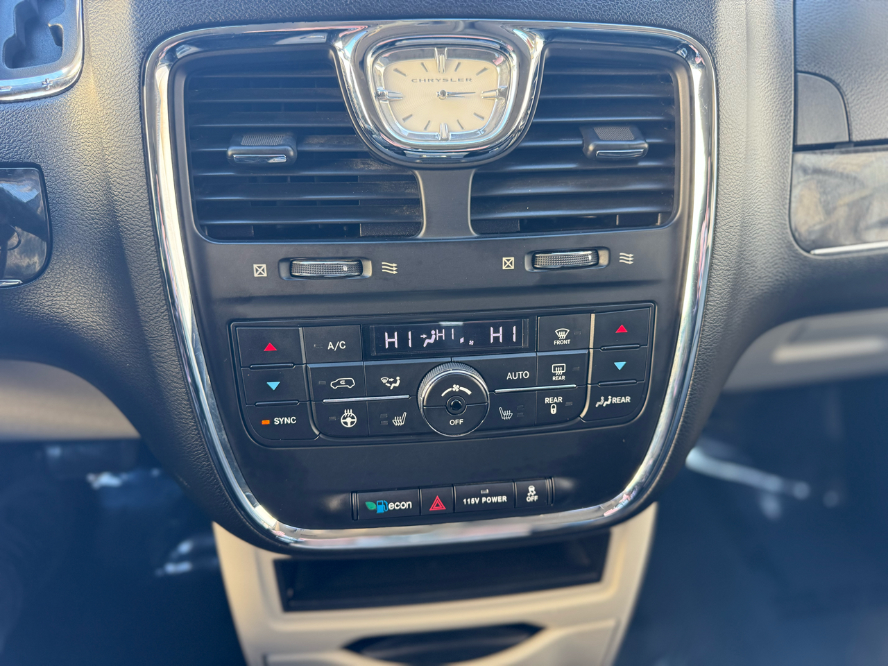 Chrysler Town & Country 4dr Wgn Touring 2016