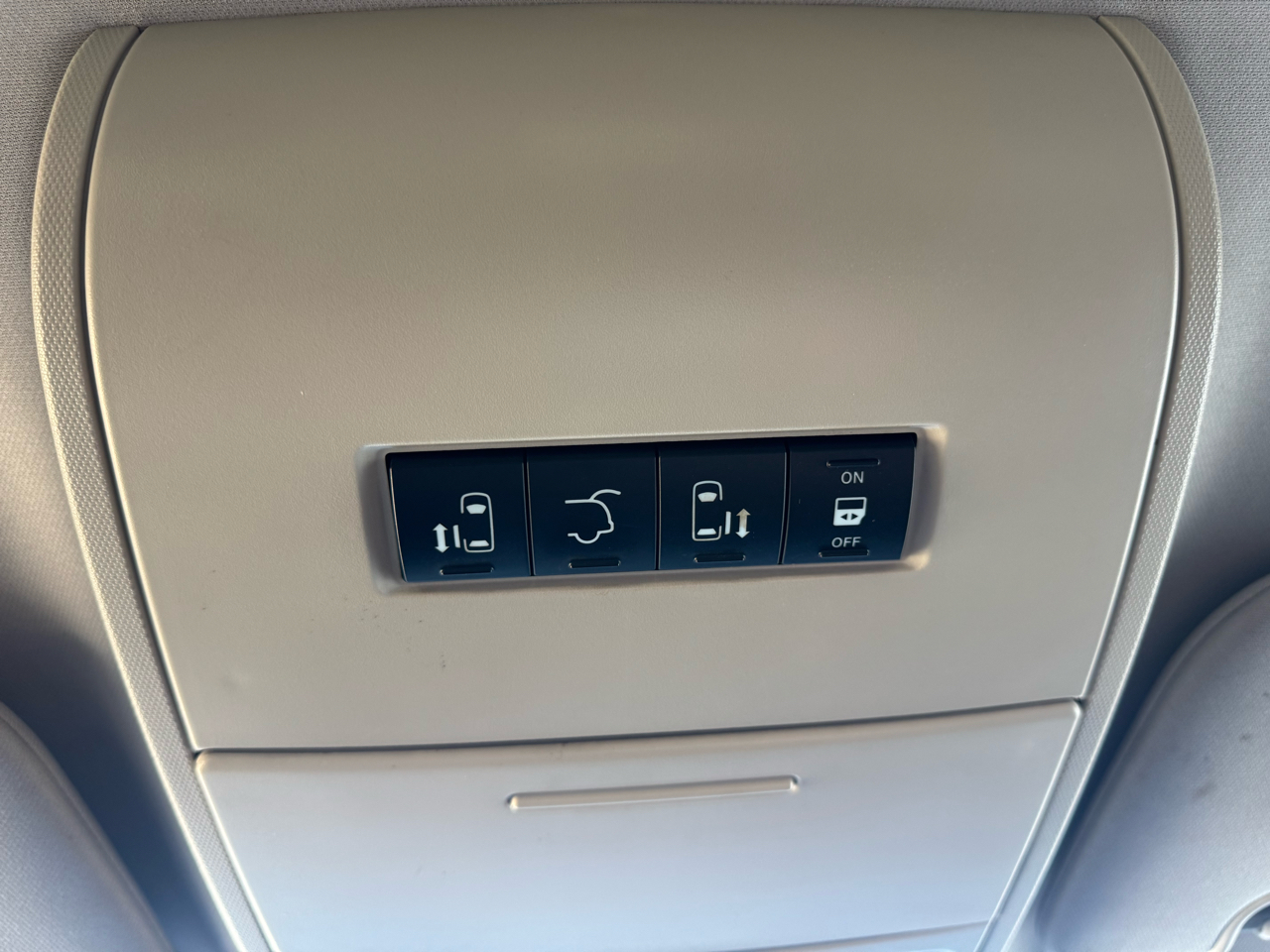 Chrysler Town & Country 4dr Wgn Touring 2016