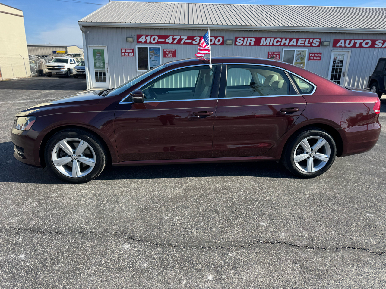 Volkswagen Passat 4dr Sdn 2.5L Auto SE w/Sunroof 2013