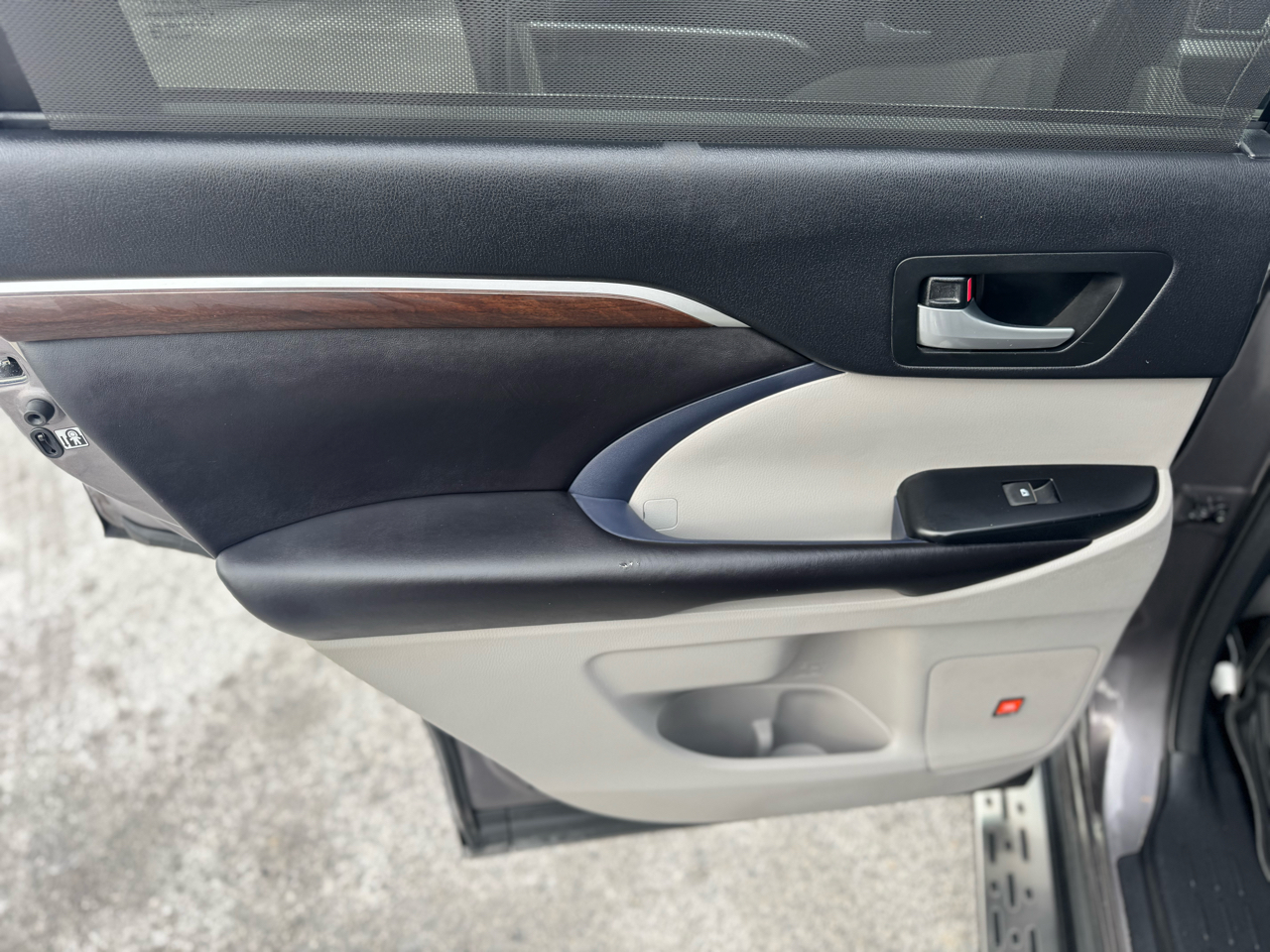 Toyota Highlander Limited AWD 2016