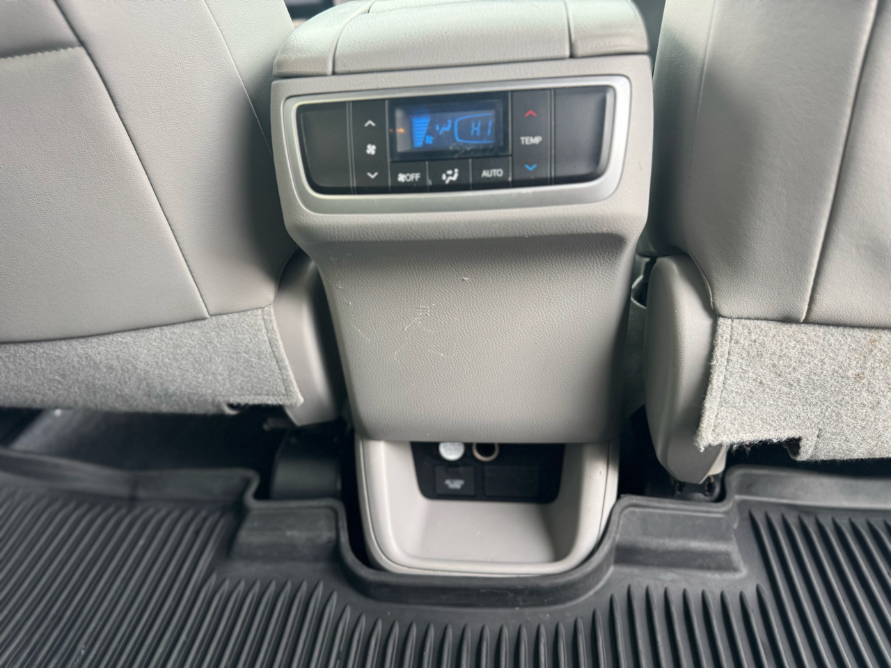 Toyota Highlander Limited AWD 2016