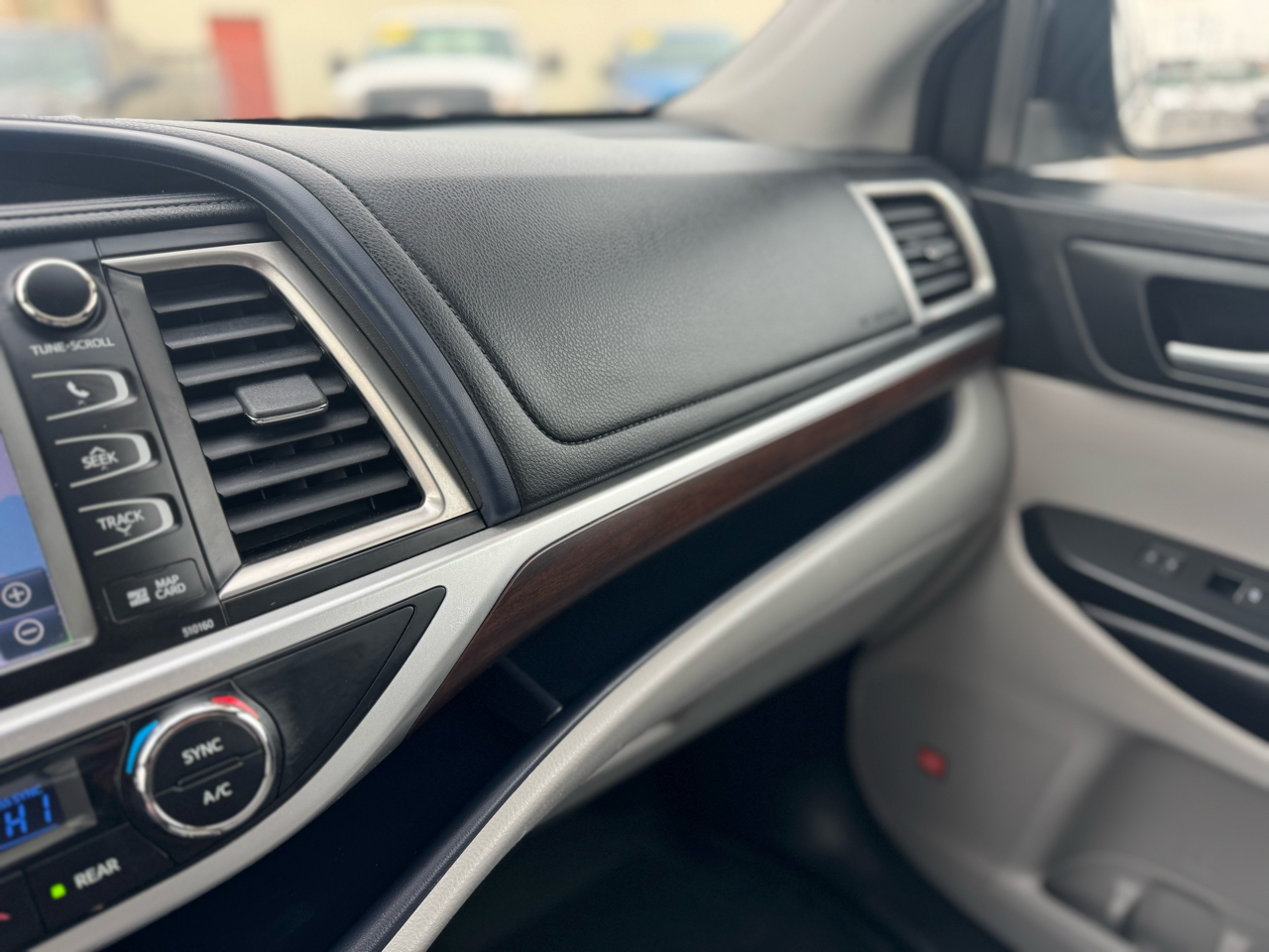 Toyota Highlander Limited AWD 2016