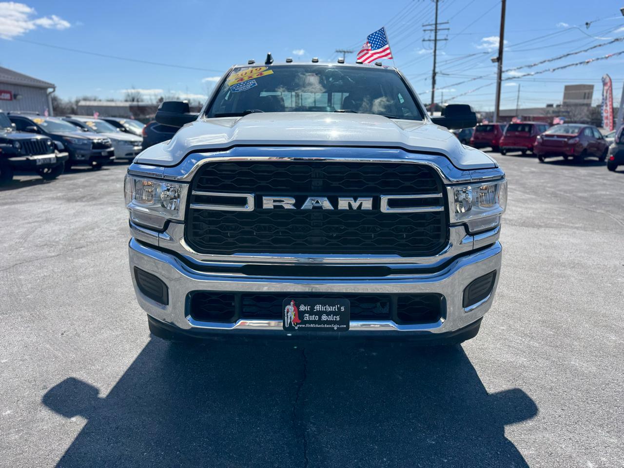 RAM 2500 Tradesman 4x4 Crew Cab 6'4" Box 2019