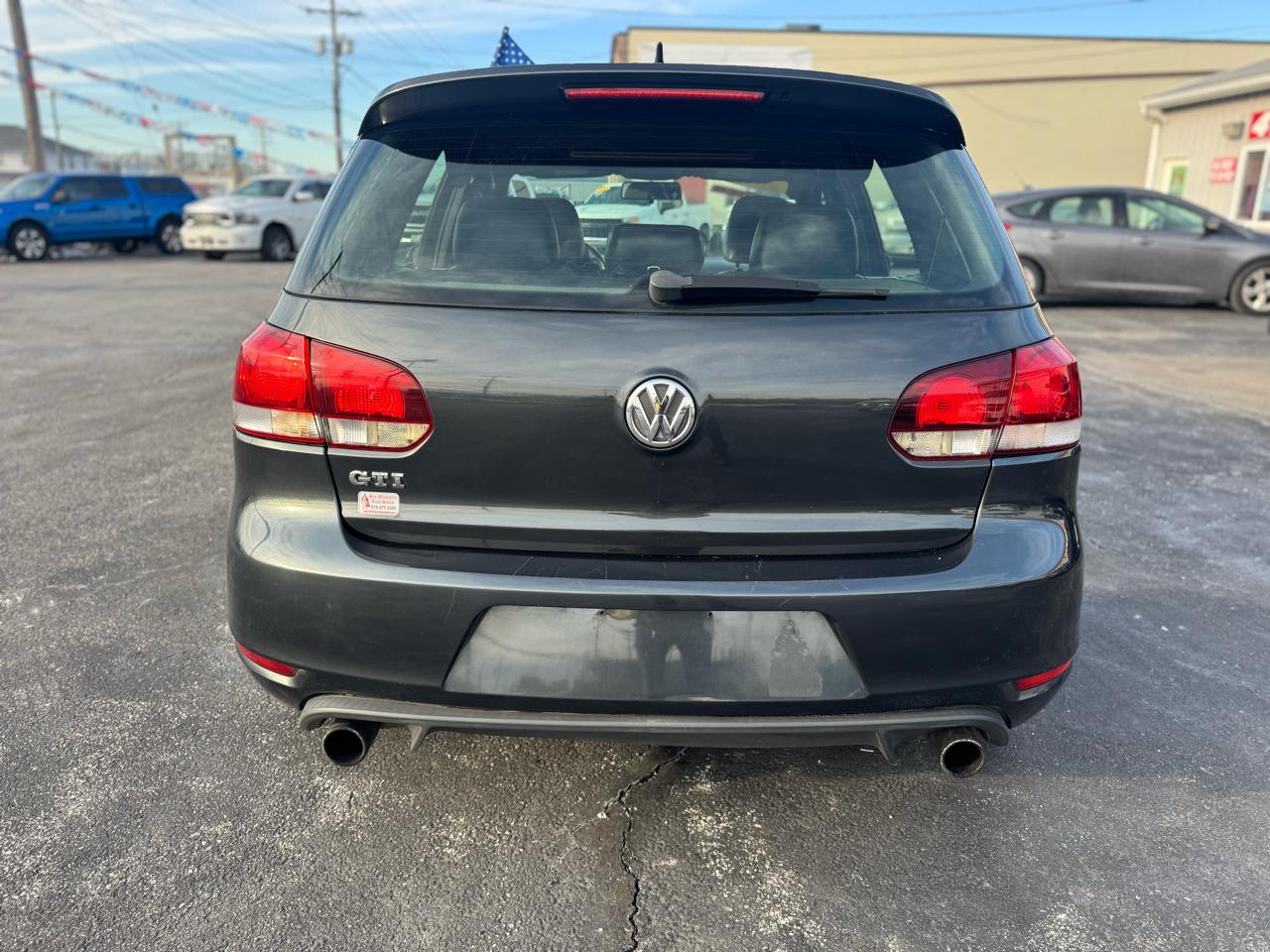 Volkswagen GTI 4dr HB DSG w/Sunroof & Navi PZEV 2012