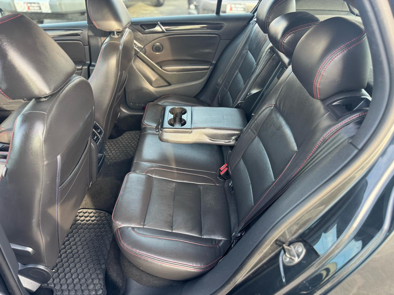 Volkswagen GTI 4dr HB DSG w/Sunroof & Navi PZEV 2012