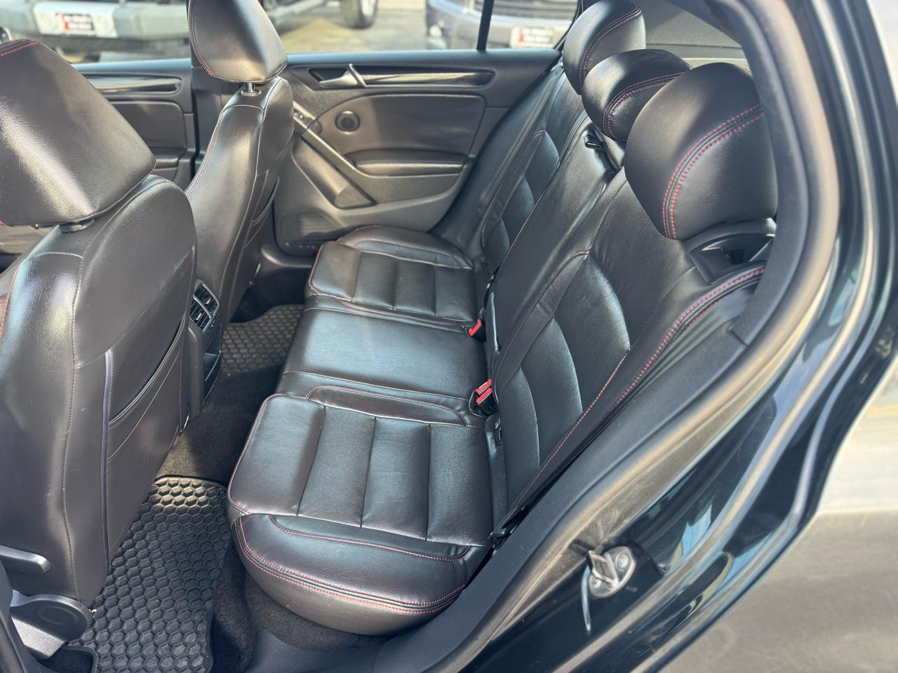 Volkswagen GTI 4dr HB DSG w/Sunroof & Navi PZEV 2012