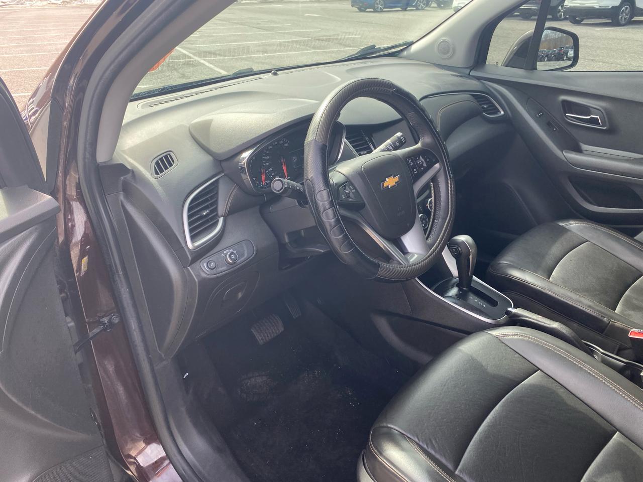 Chevrolet Trax FWD 4dr LT 2021