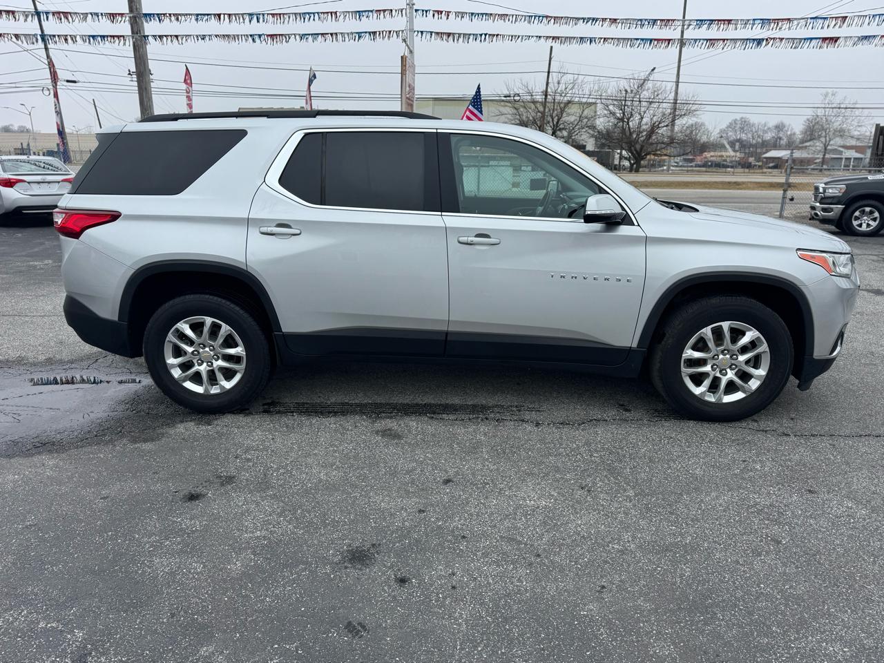 Chevrolet Traverse FWD 4dr LT Cloth w/1LT 2019