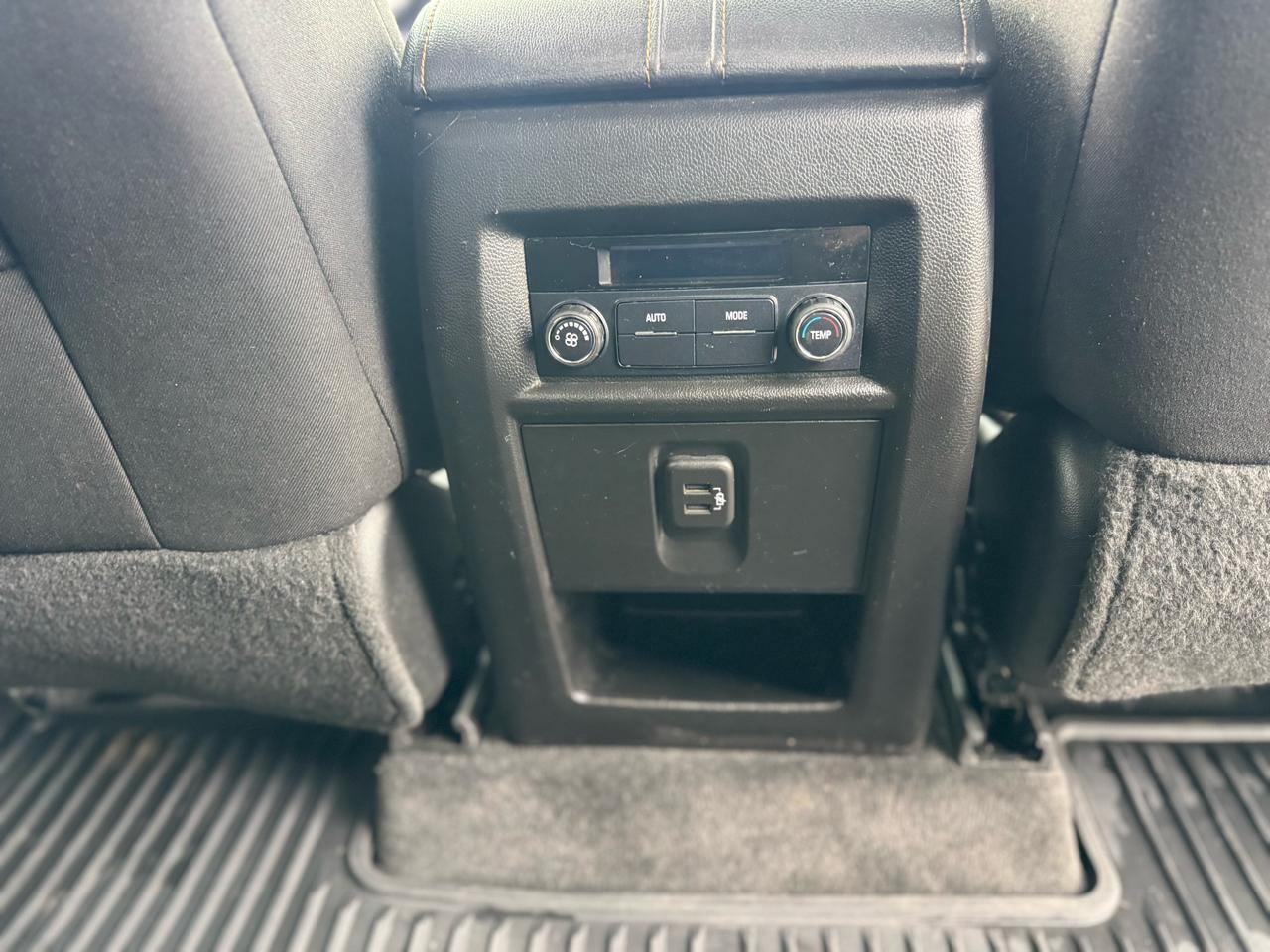 Chevrolet Traverse FWD 4dr LT Cloth w/1LT 2019