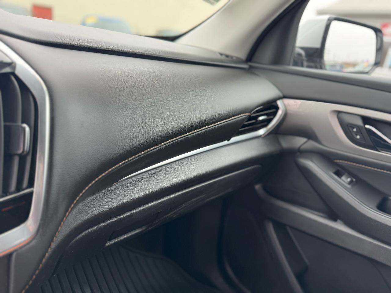 Chevrolet Traverse FWD 4dr LT Cloth w/1LT 2019