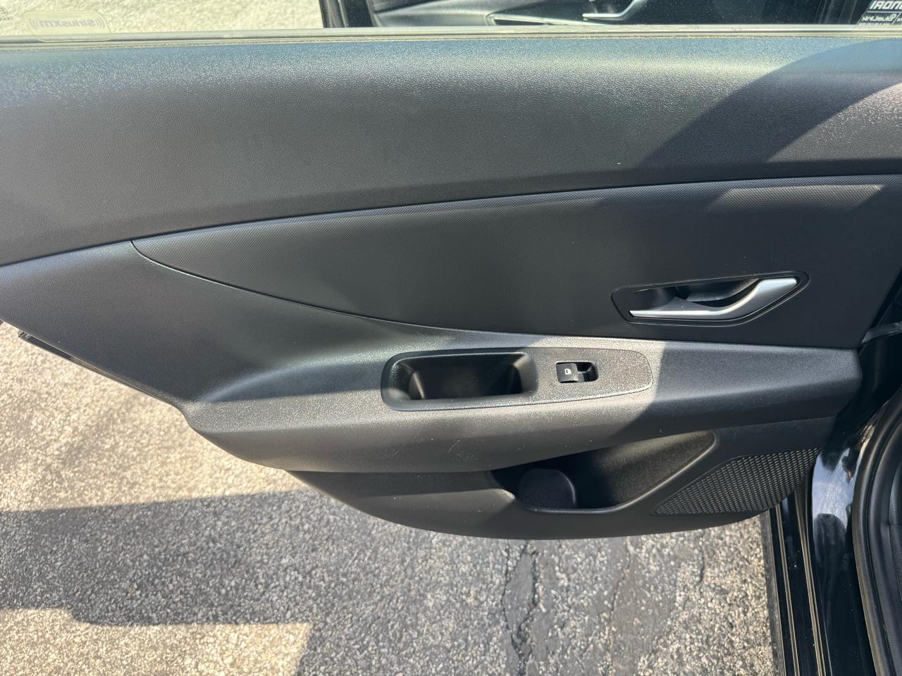 Hyundai Elantra SEL IVT 2022