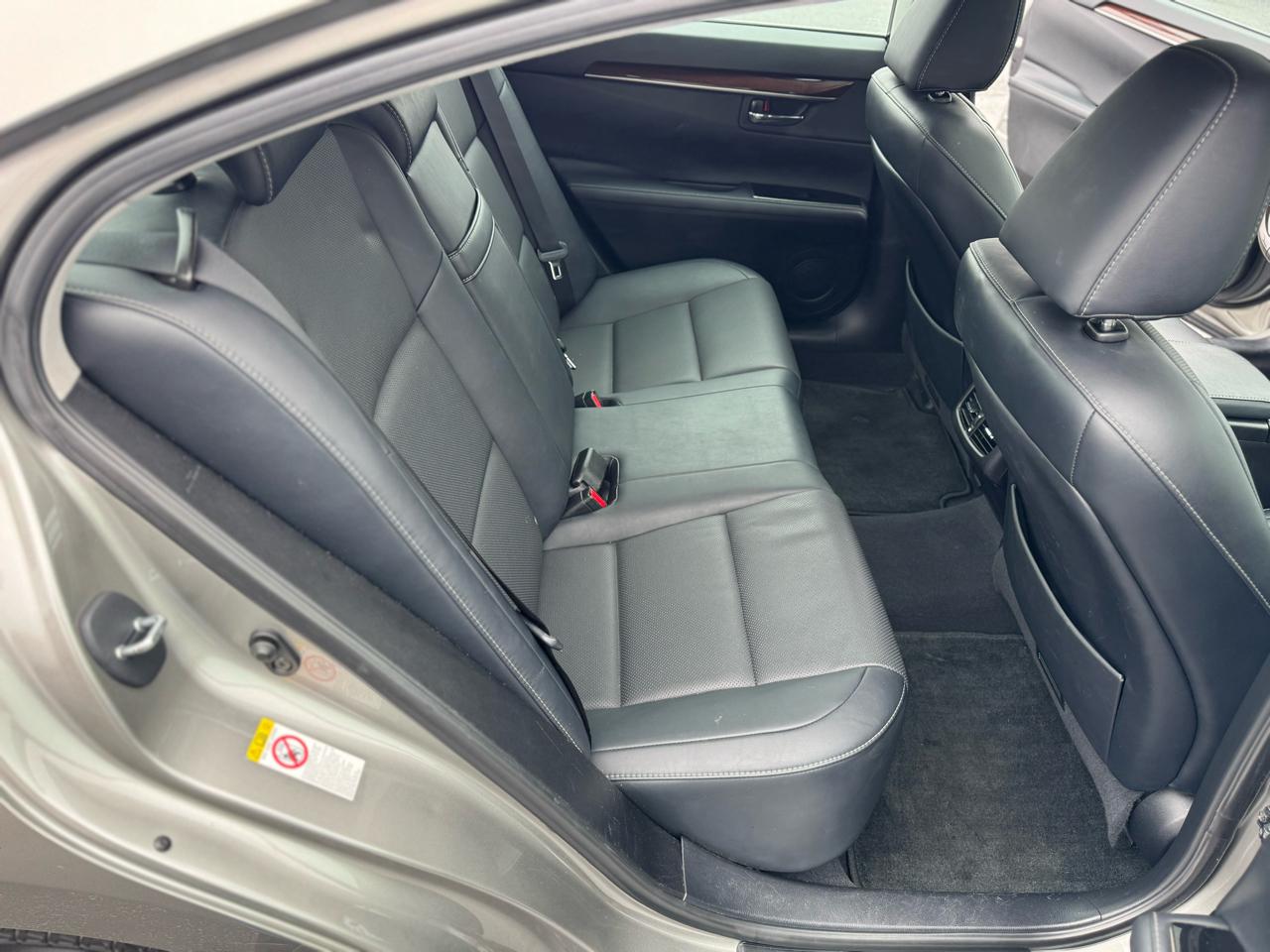 Lexus ES 350 4dr Sdn 2016