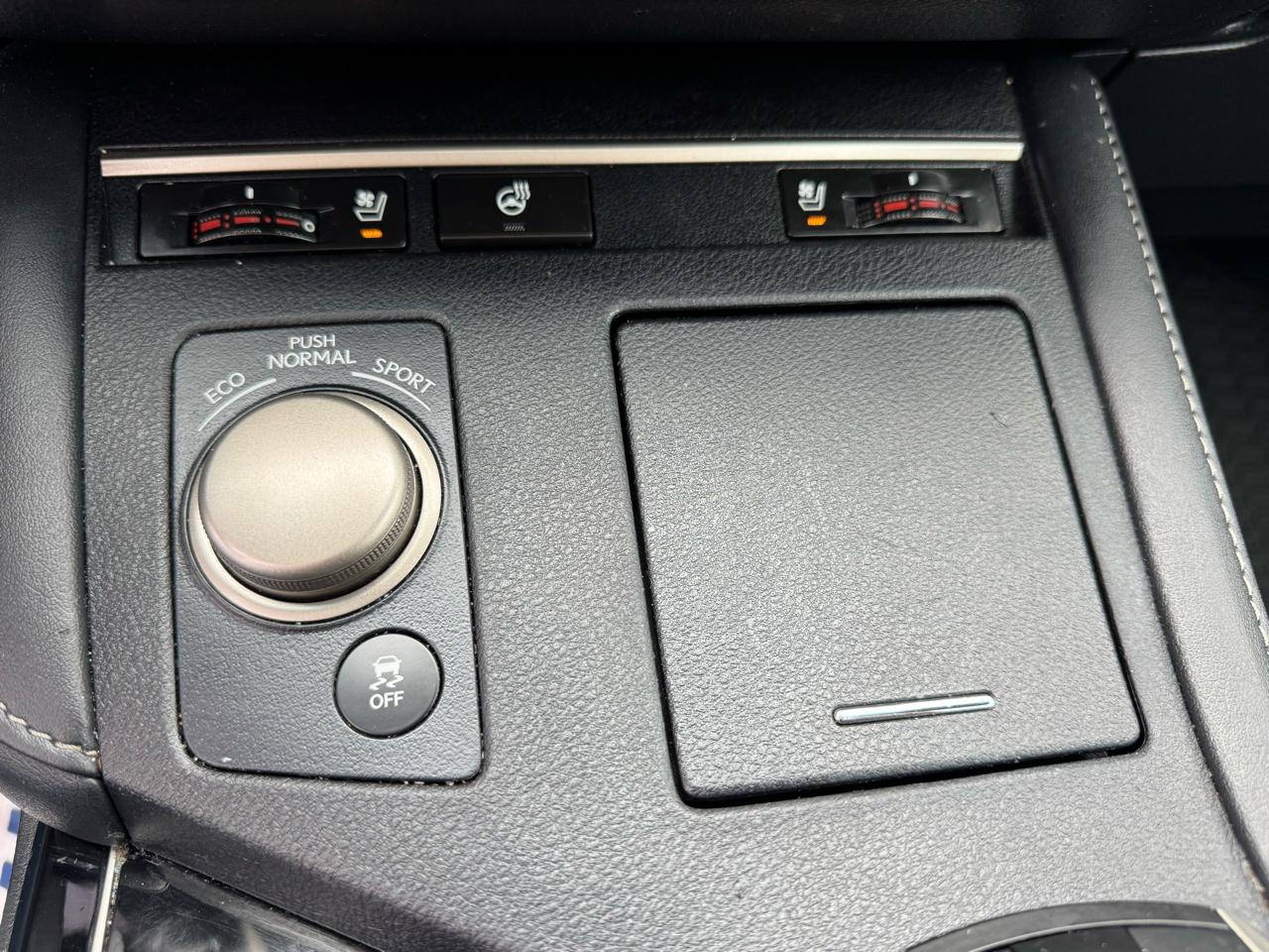 Lexus ES 350 4dr Sdn 2016