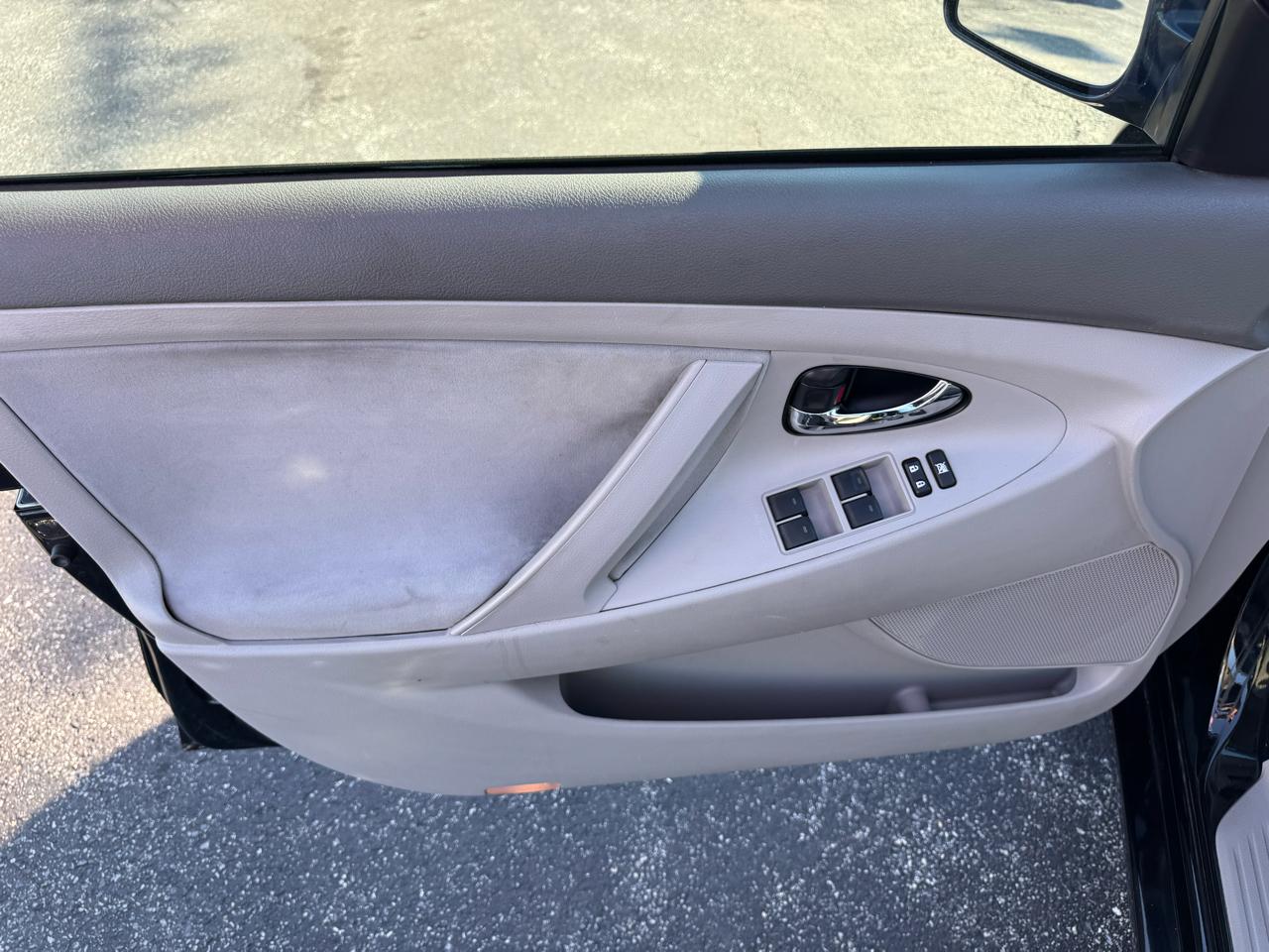 Toyota Camry LE 2011