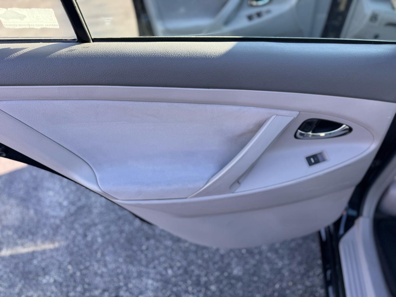 Toyota Camry LE 2011