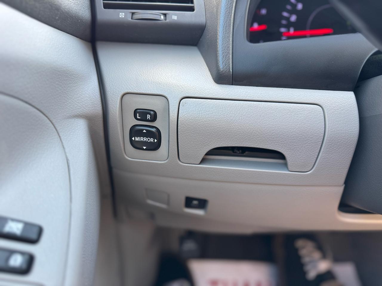 Toyota Camry LE 2011