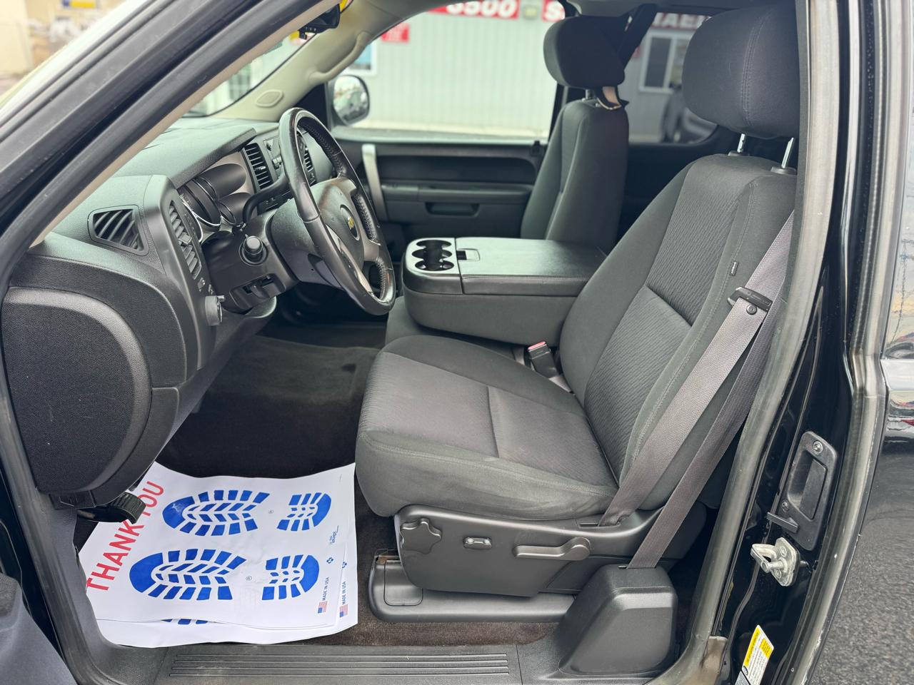 Chevrolet Silverado 1500 2WD Ext Cab 143.5" LT 2012