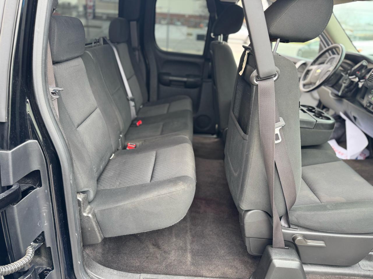 Chevrolet Silverado 1500 2WD Ext Cab 143.5" LT 2012