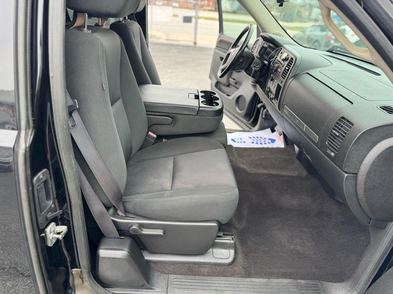 Chevrolet Silverado 1500 2WD Ext Cab 143.5" LT 2012