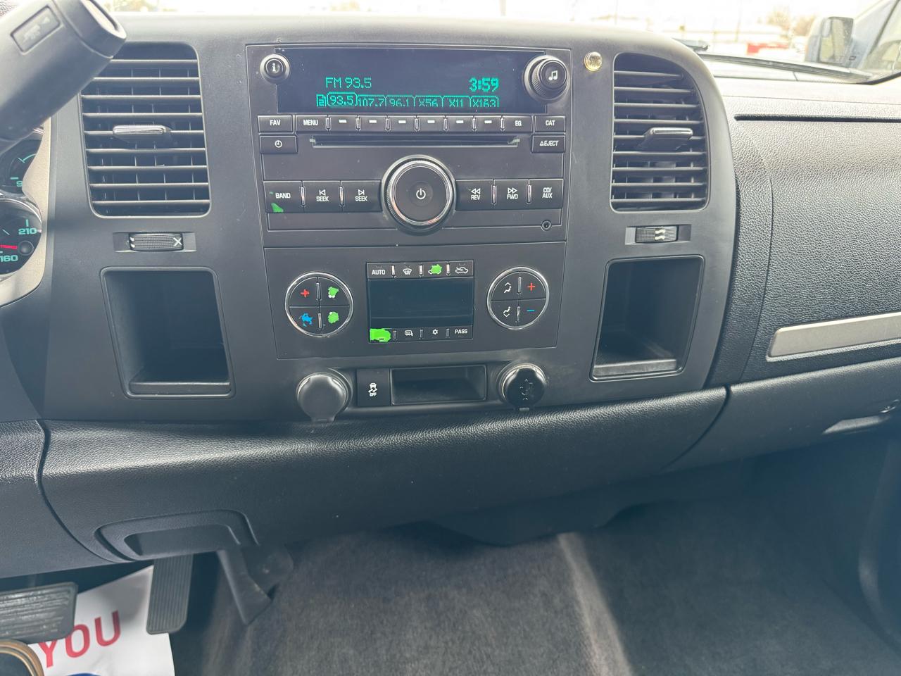 Chevrolet Silverado 1500 2WD Ext Cab 143.5" LT 2012