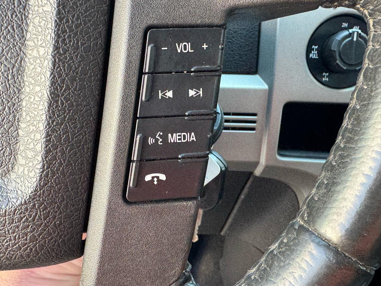 Ford F-150 4WD SuperCrew 145" FX4 2012