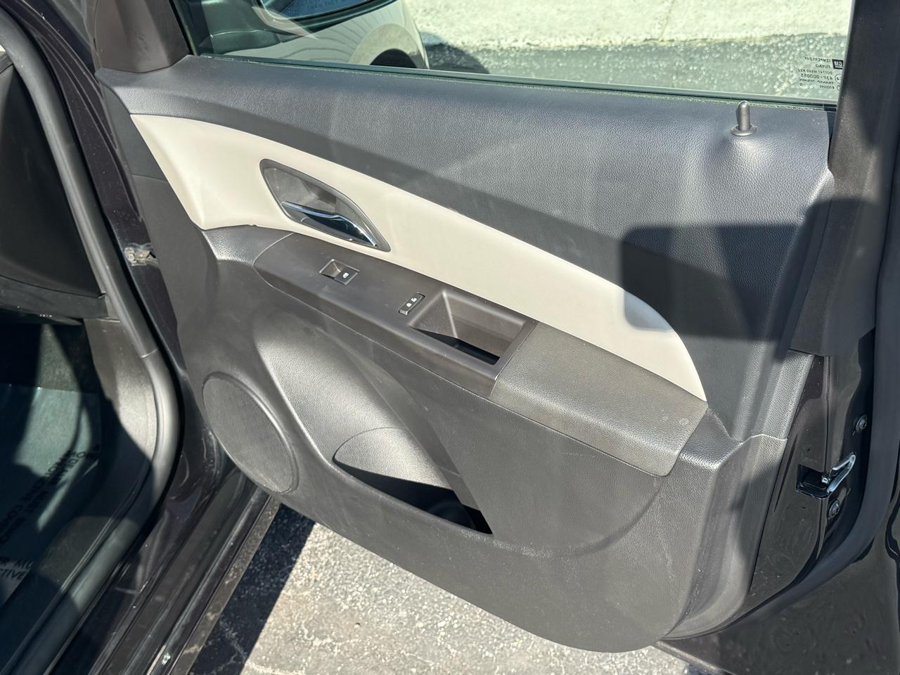 Chevrolet Cruze Limited 4dr Sdn Auto LS 2016