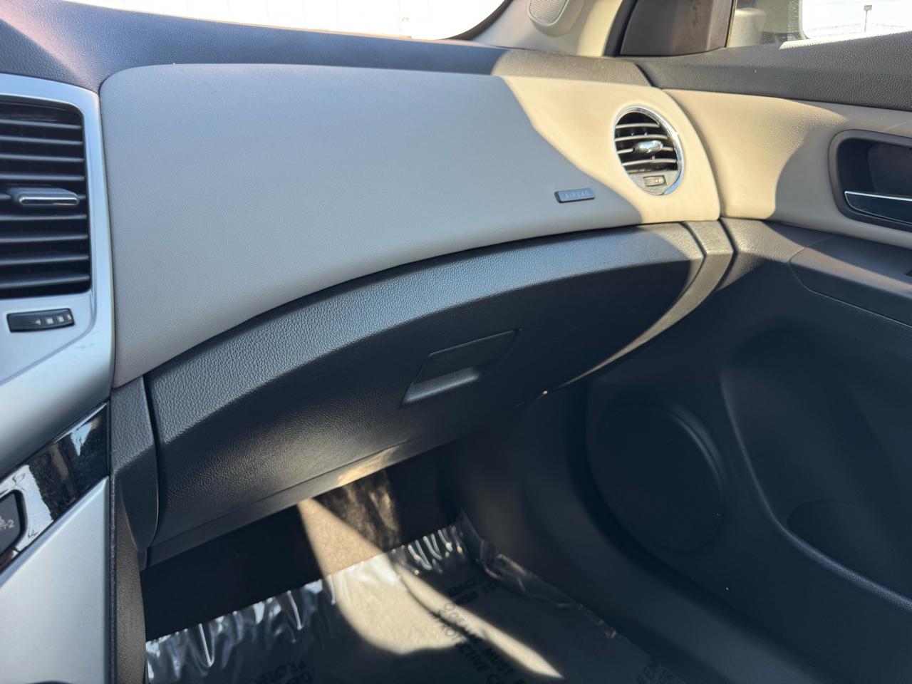 Chevrolet Cruze Limited 4dr Sdn Auto LS 2016