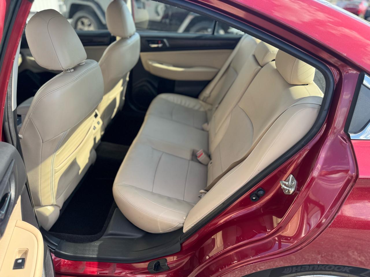 Subaru Legacy 4dr Sdn 2.5i Limited 2015