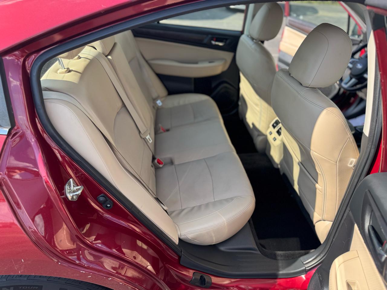 Subaru Legacy 4dr Sdn 2.5i Limited 2015