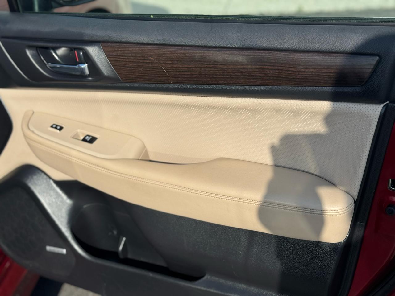 Subaru Legacy 4dr Sdn 2.5i Limited 2015