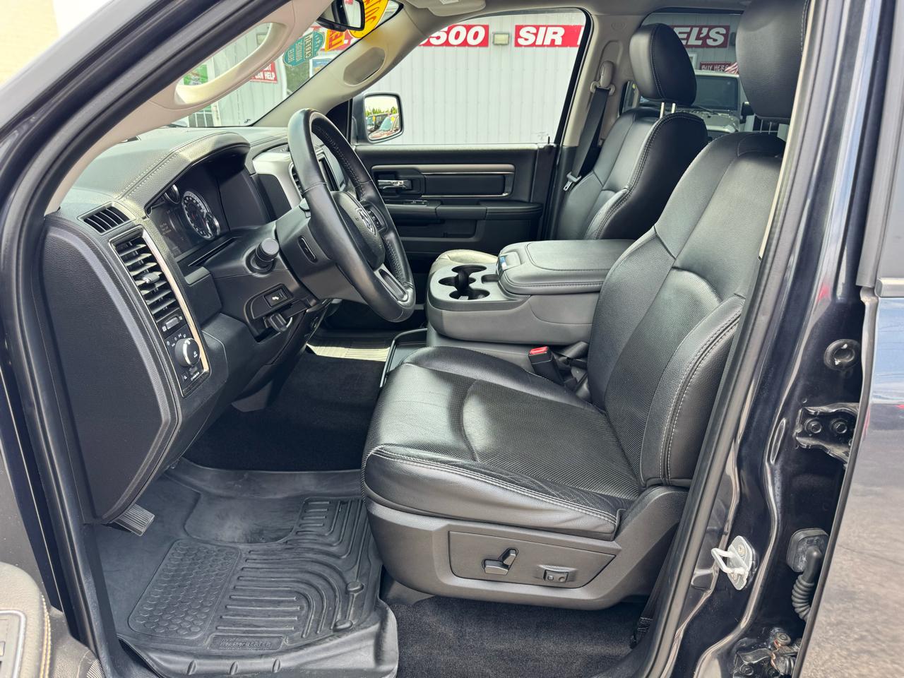 RAM 1500 4WD Crew Cab 149" Sport 2014