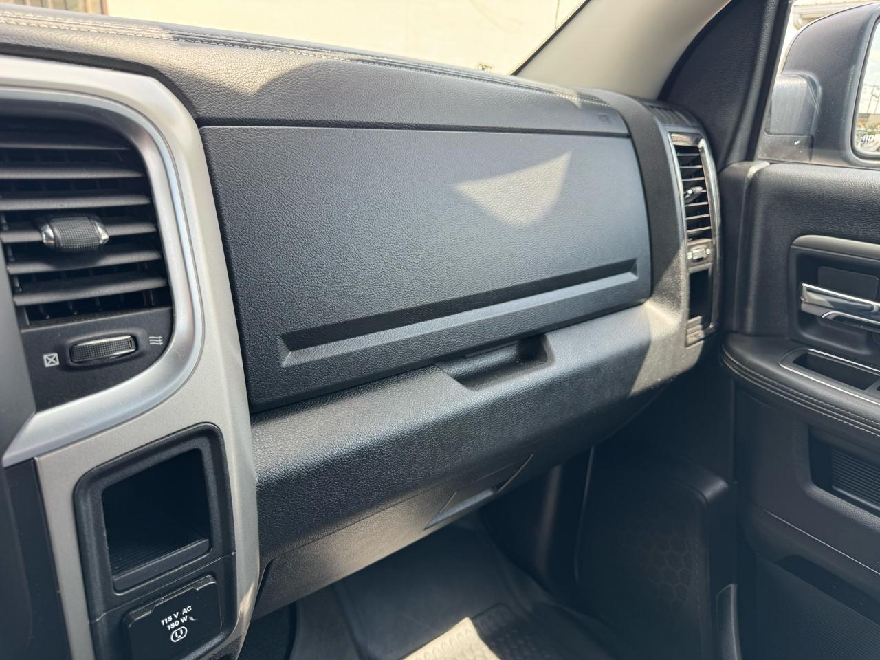 RAM 1500 4WD Crew Cab 149" Sport 2014