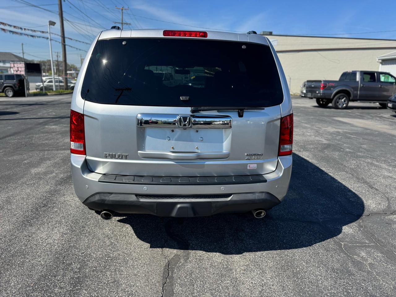 Honda Pilot 4WD 4dr Touring w/RES & Navi 2015
