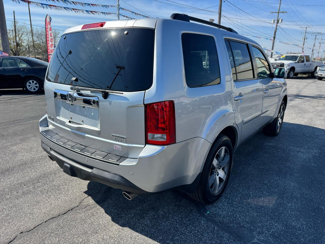 Honda Pilot 4WD 4dr Touring w/RES & Navi 2015