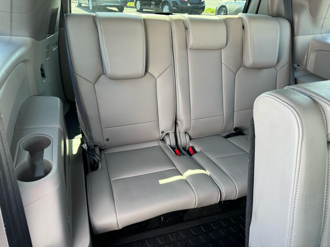 Honda Pilot 4WD 4dr Touring w/RES & Navi 2015