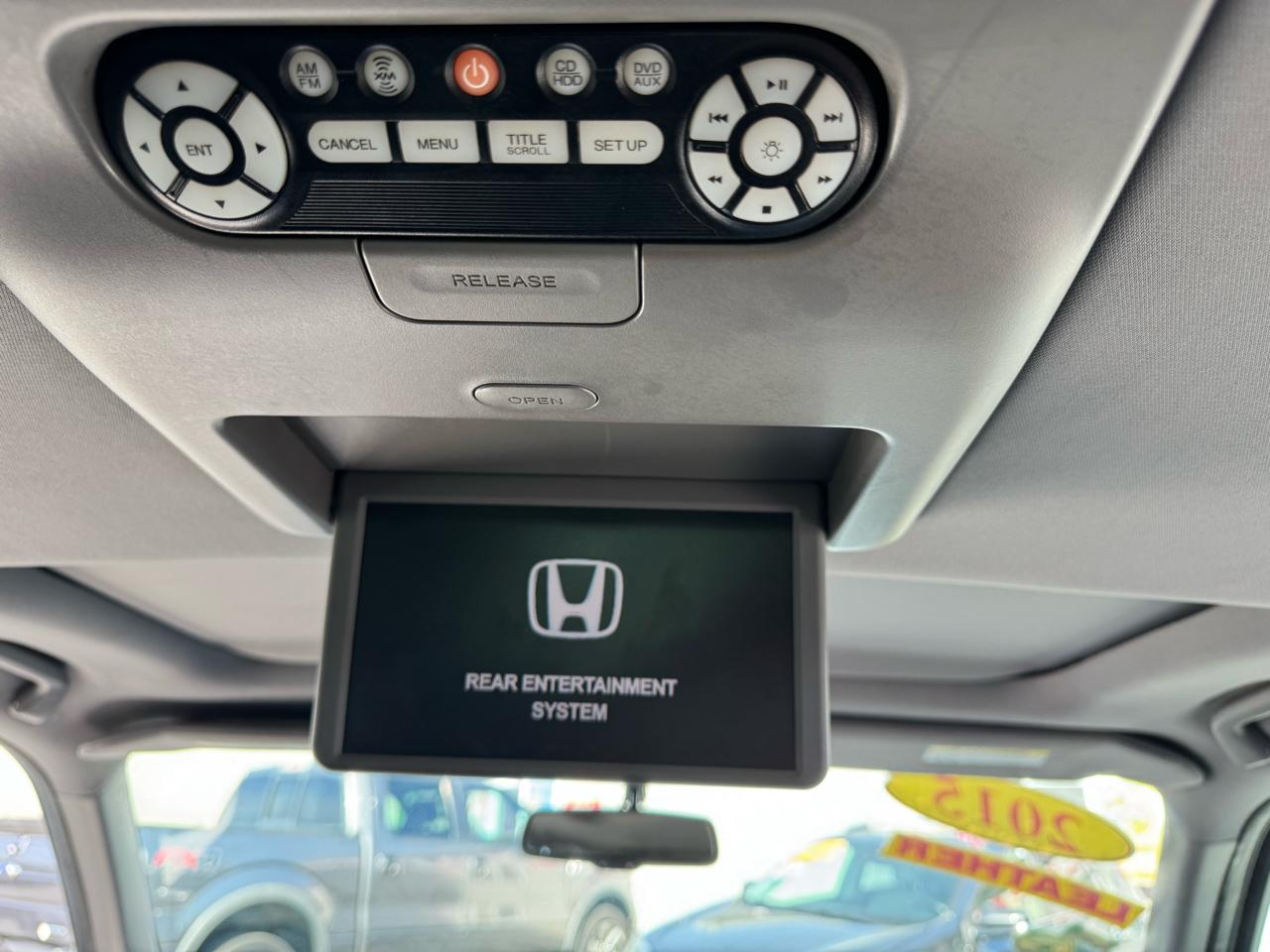 Honda Pilot 4WD 4dr Touring w/RES & Navi 2015