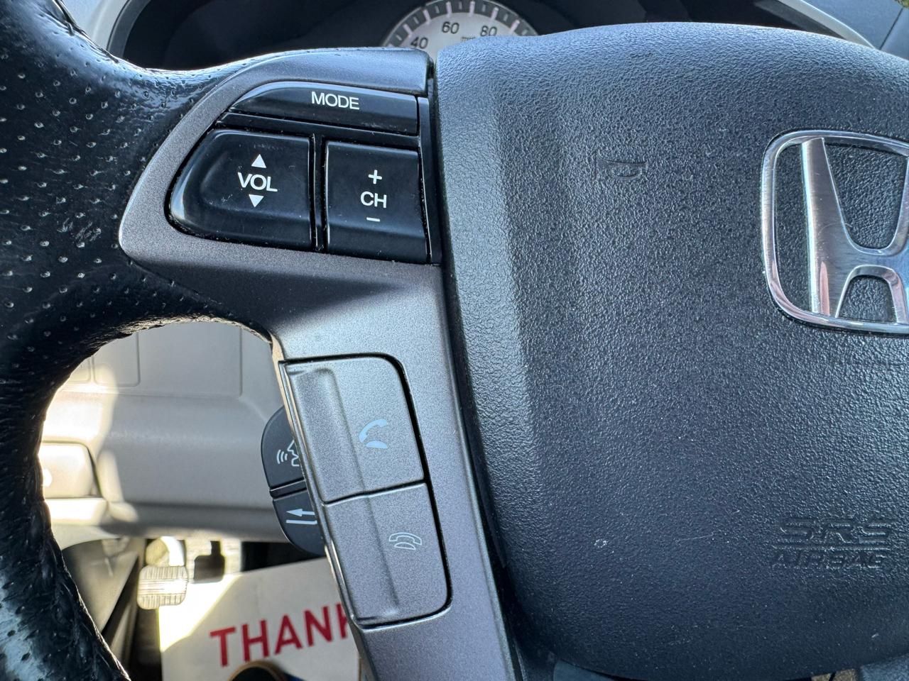 Honda Pilot 4WD 4dr Touring w/RES & Navi 2015