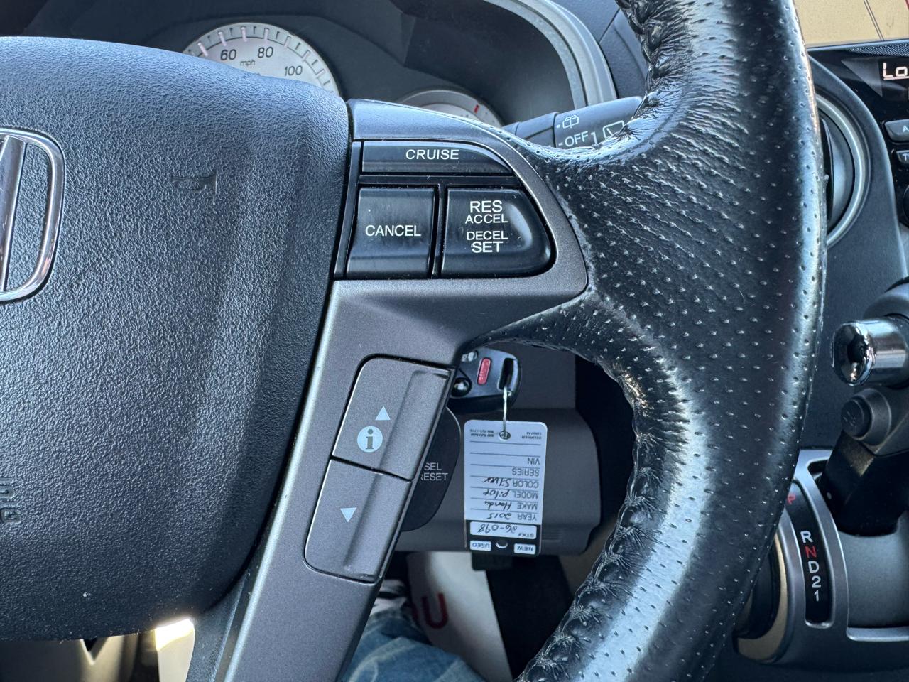 Honda Pilot 4WD 4dr Touring w/RES & Navi 2015