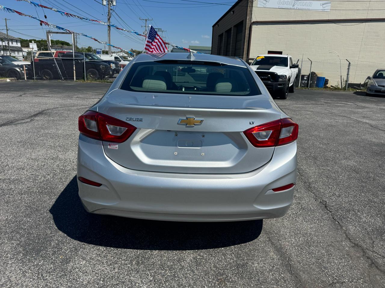 Chevrolet Cruze 4dr Sdn 1.4L LT w/1SD 2018