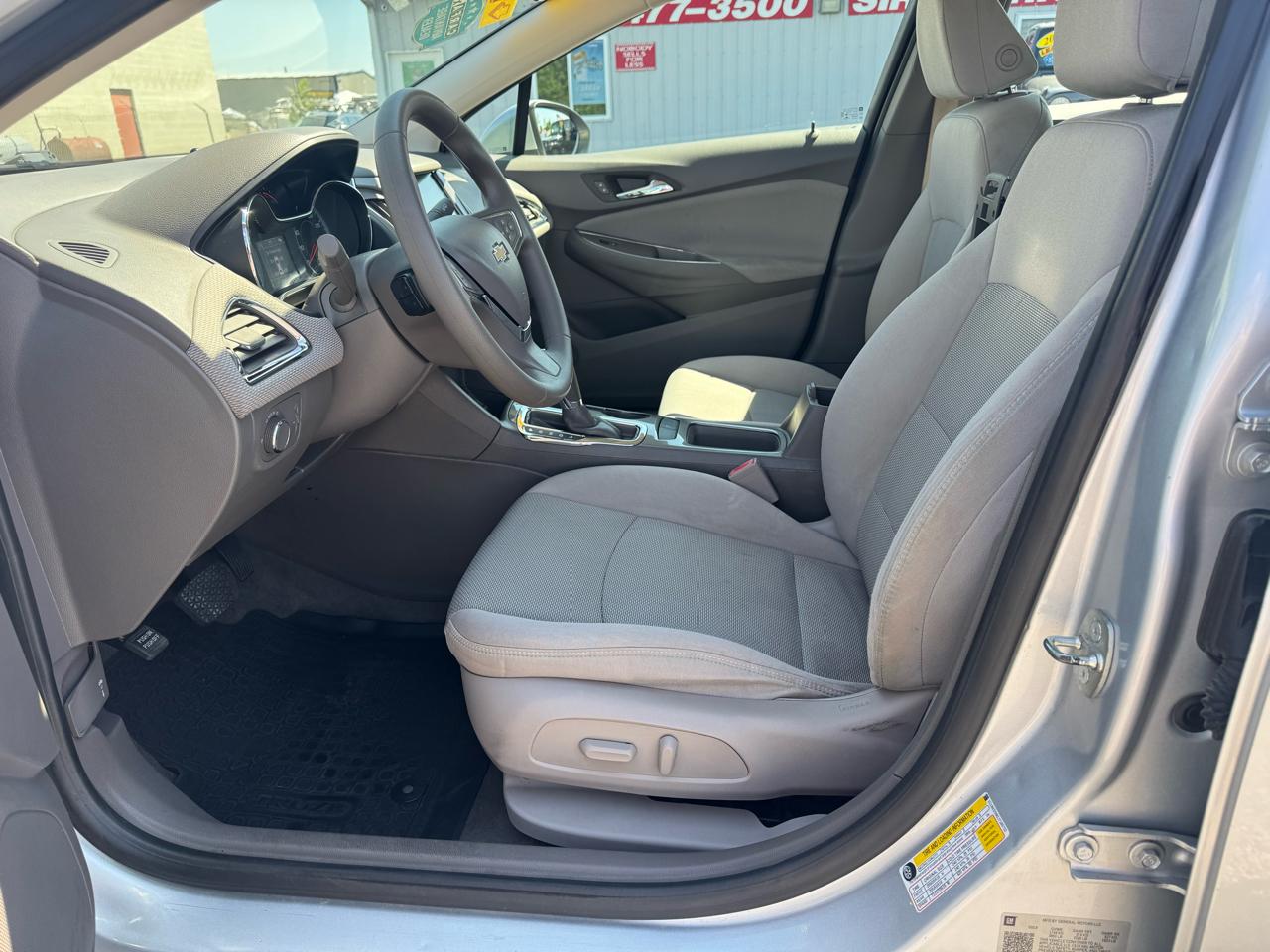 Chevrolet Cruze 4dr Sdn 1.4L LT w/1SD 2018