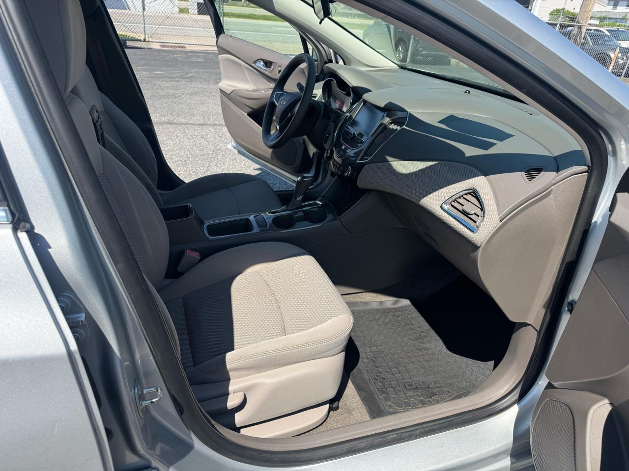 Chevrolet Cruze 4dr Sdn 1.4L LT w/1SD 2018