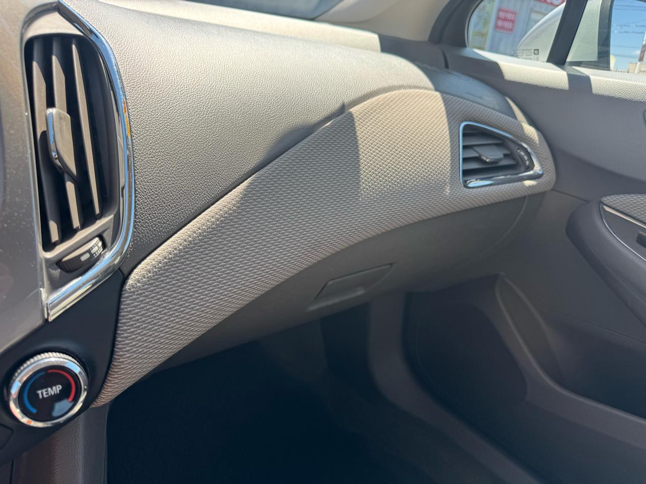 Chevrolet Cruze 4dr Sdn 1.4L LT w/1SD 2018