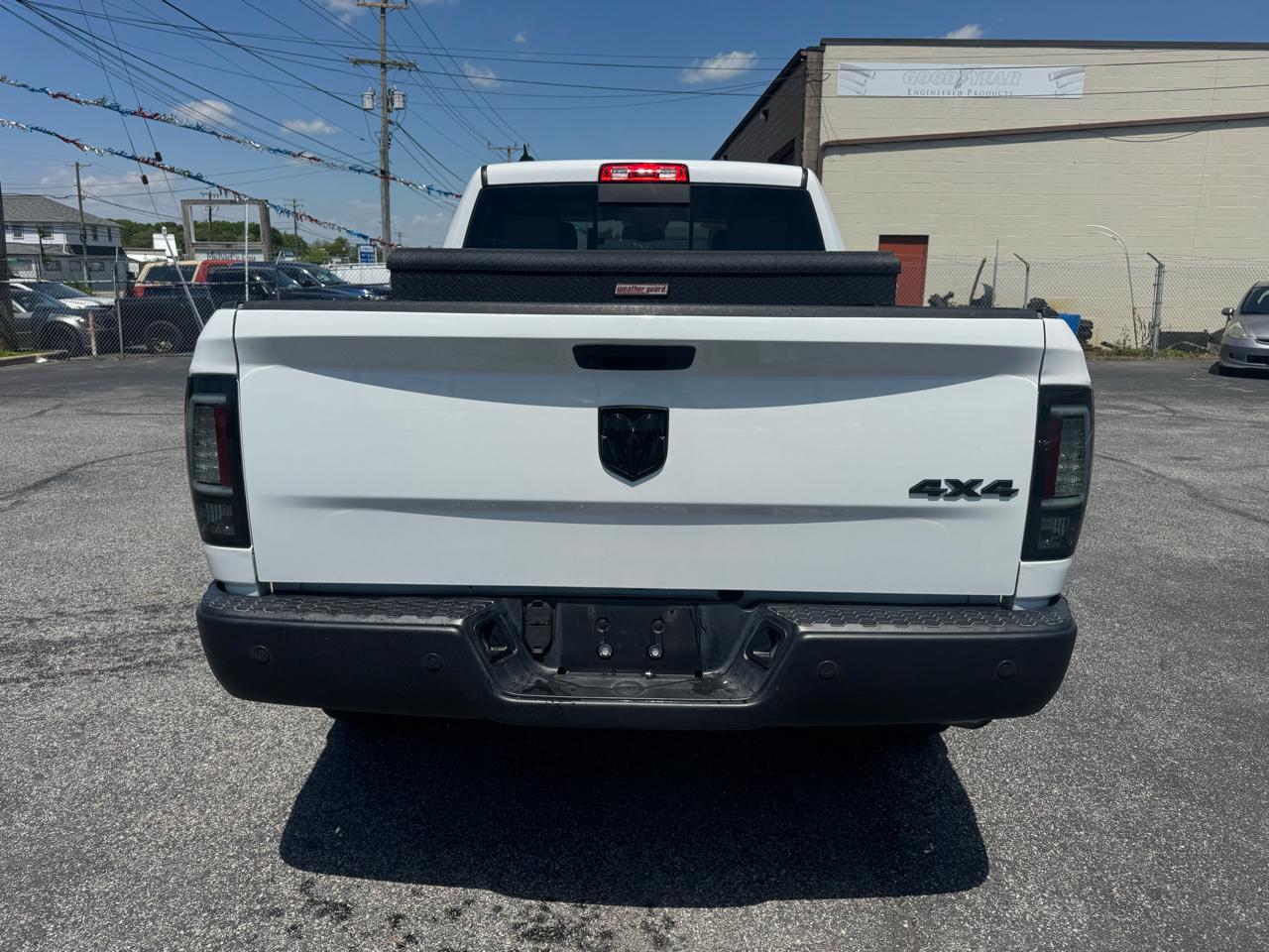 RAM 1500 Classic Warlock 4x4 Quad Cab 6'4" Box 2019