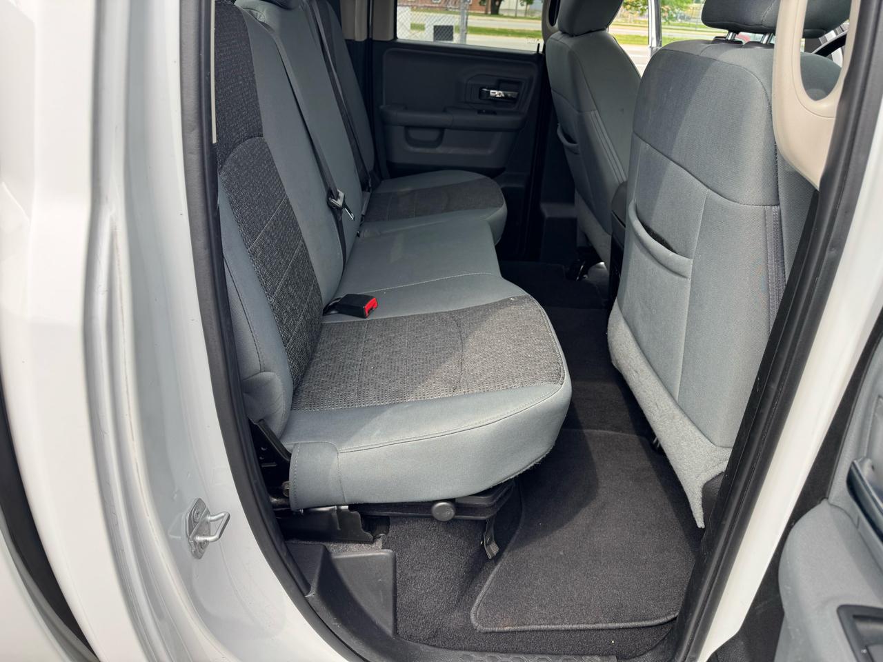 RAM 1500 Classic Warlock 4x4 Quad Cab 6'4" Box 2019