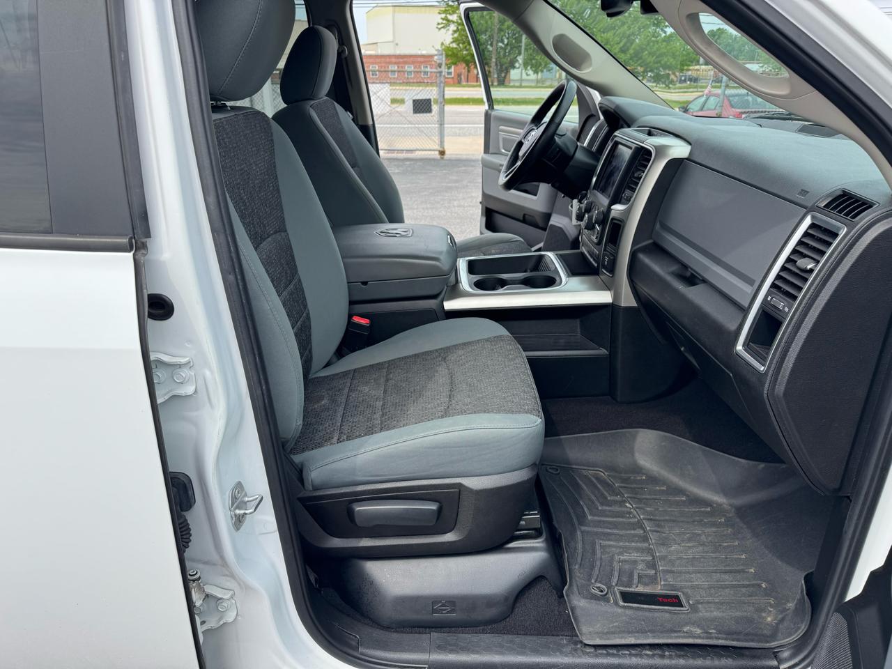 RAM 1500 Classic Warlock 4x4 Quad Cab 6'4" Box 2019