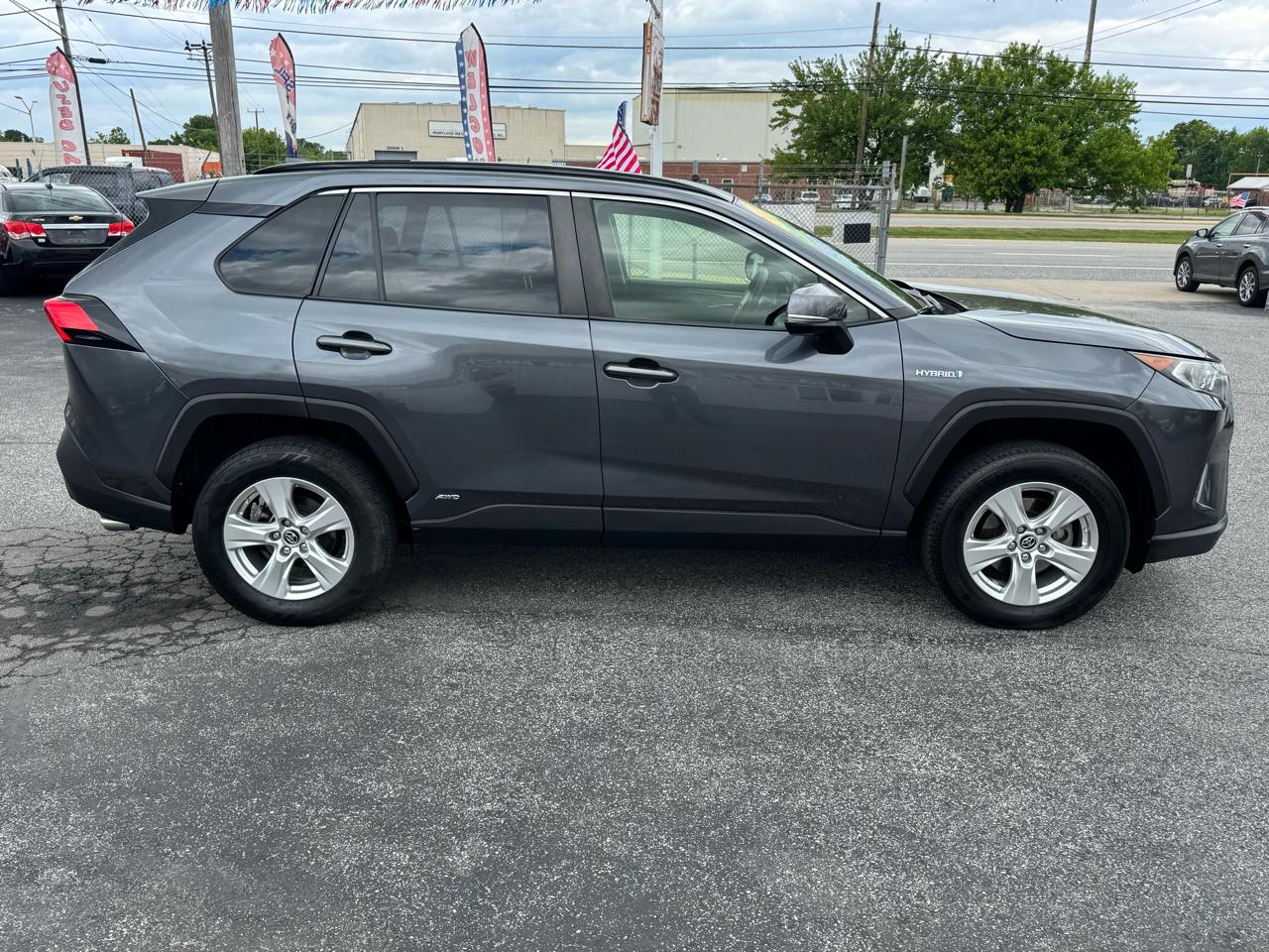 Toyota RAV4 Hybrid XLE AWD (Natl) 2019