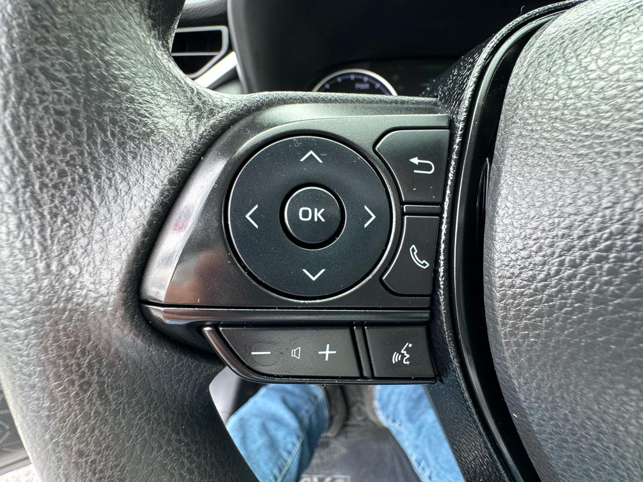 Toyota RAV4 Hybrid XLE AWD (Natl) 2019