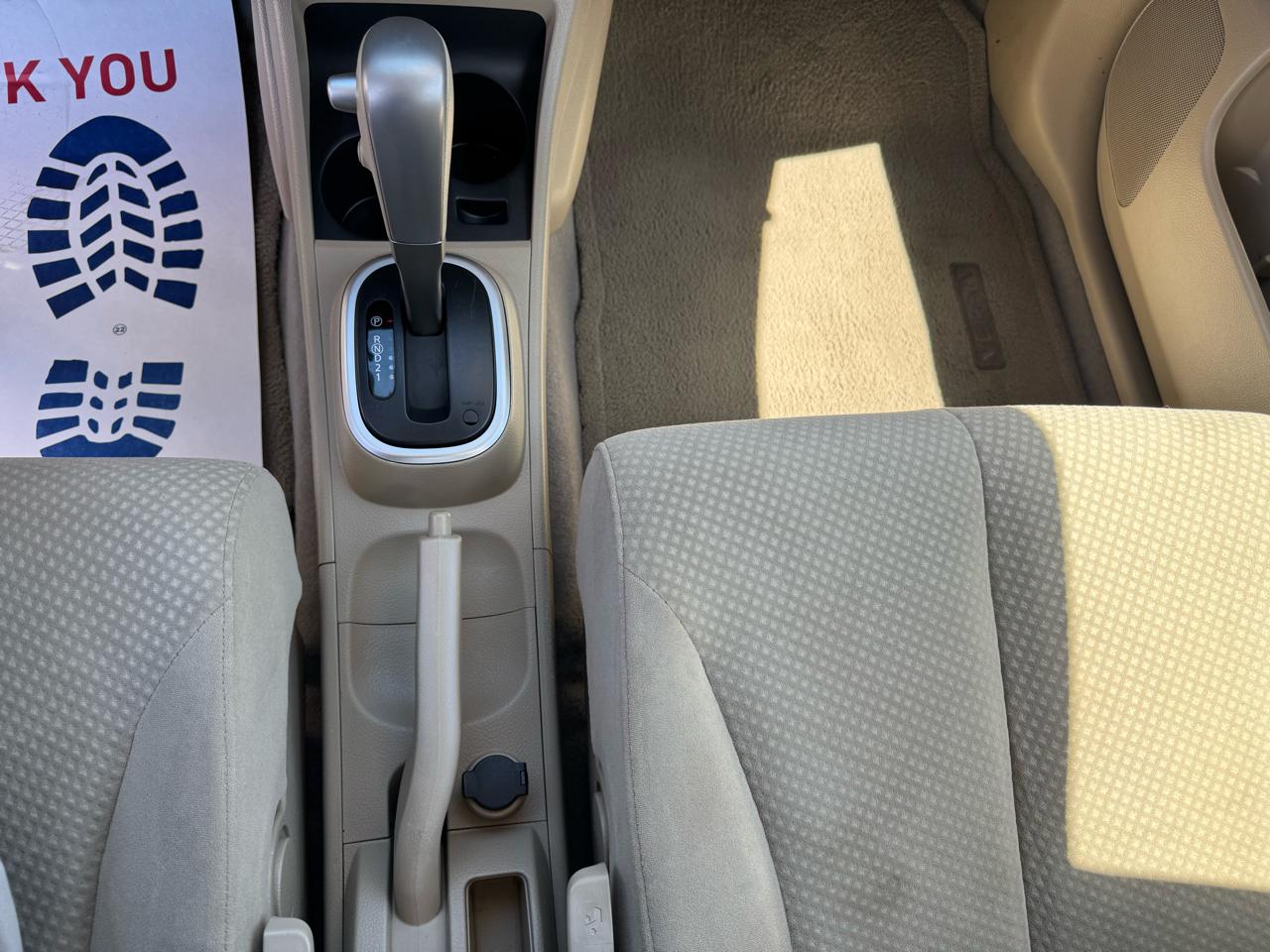 Nissan Versa 1.8 S Hatchback 2012