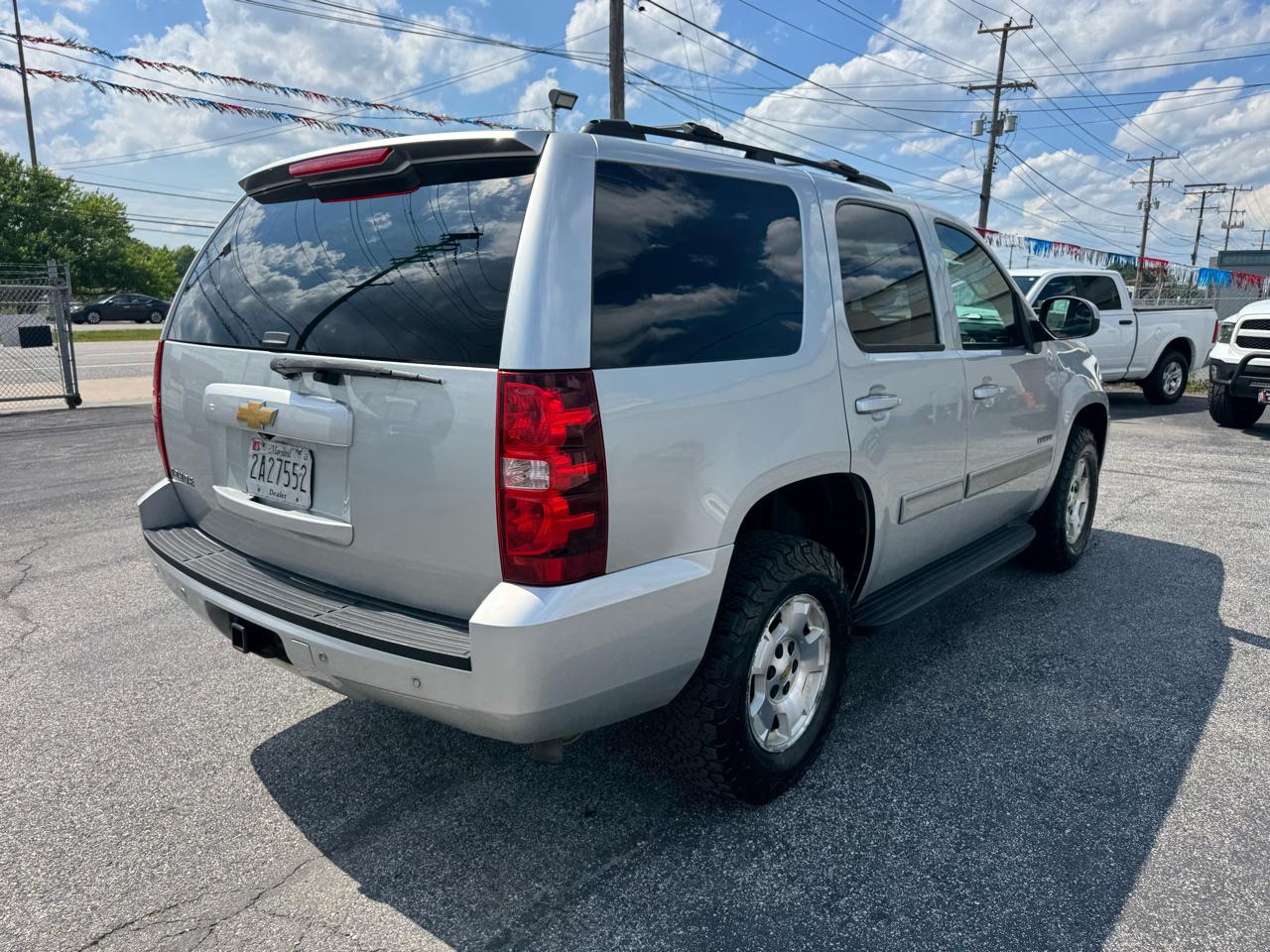 Chevrolet Tahoe 4WD 4dr 1500 LS 2013